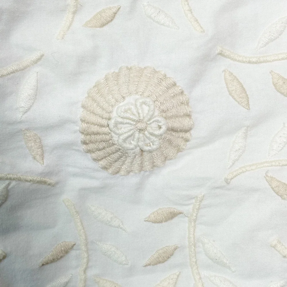Pottery Barn Queen Duvet Set Embroidered Floral Ruffle 2 Euro Pillow Shams
